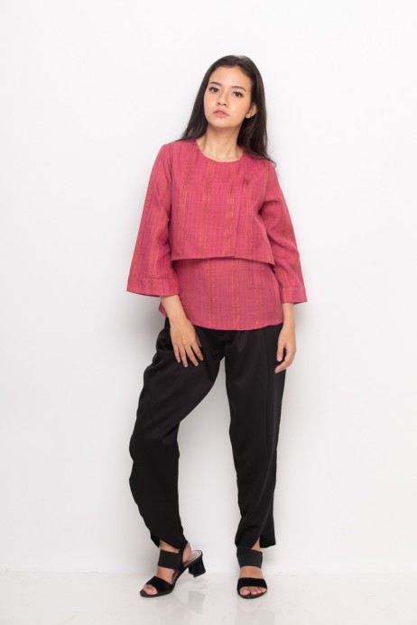 Sophistix Rya Blouse Warna Pink Sophistix Rya Blouse Warna Pink