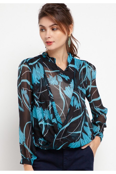 Tiana Blouse in Blue Print Tiana Blouse in Blue Print