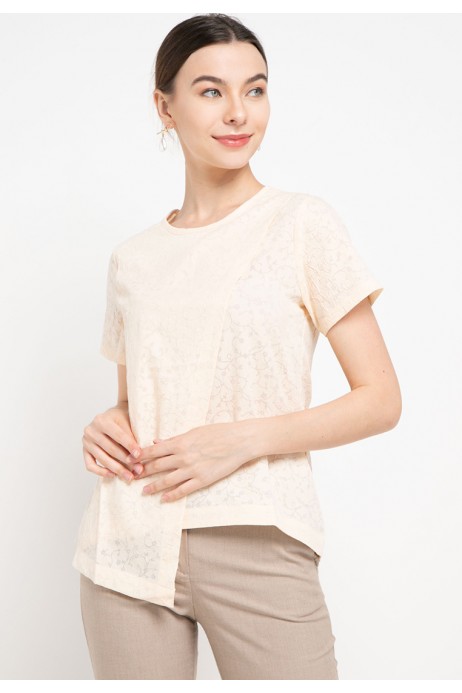 Sophistix Lauren Blouse in Cream Sophistix Lauren Blouse in Cream