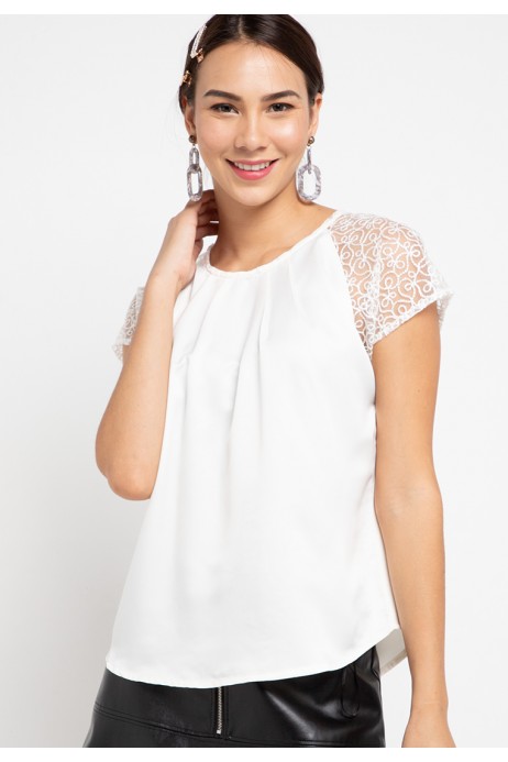 Accra Blouse With Lace In OffWhite